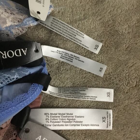 Lot of 4 ADORE Thongs Baby Blue, Grey, Brick Lace Detail Sz Xs - Picture 4 of 5